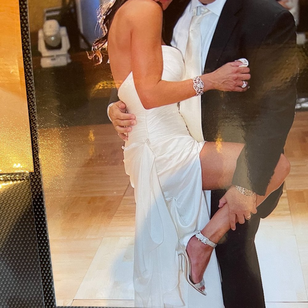 Romona Keveza Wedding Gown - Picture 12 of 13